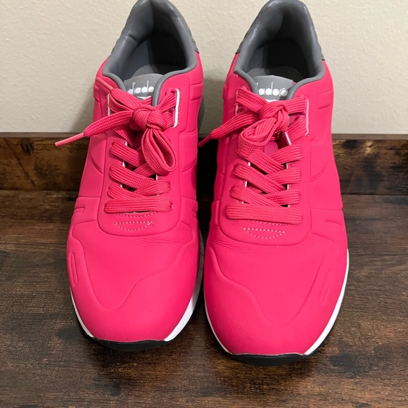 Pink DIADORA SIZE 9 - Picture 3 of 6